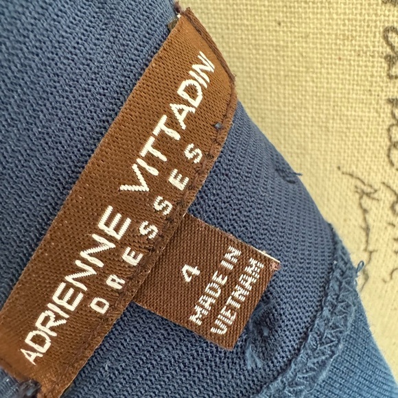 Adrienne Vittadini Size 4 Women's Sleeveless Sheath Blue Dress Ruffle Neckline - Picture 4 of 9